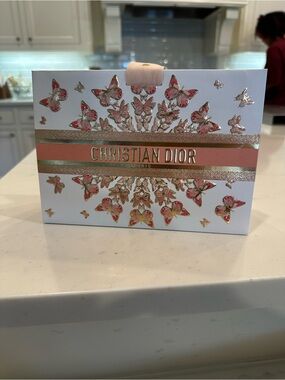 Christian Dior Floral Butterfly Gift Bag - Pink & Gold